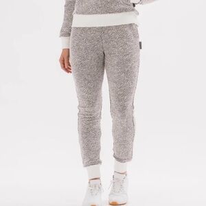 Foray Golf Boucle Texture Joggers Sz S Black White Loungewear Athleisure NWT